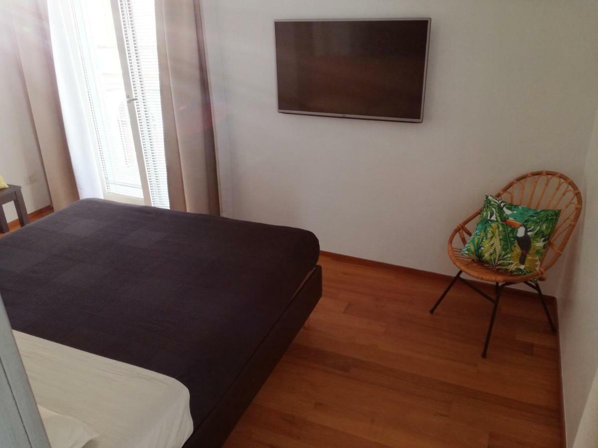 B&B Fabricanovantacinque ตรานิ ภายนอก รูปภาพ